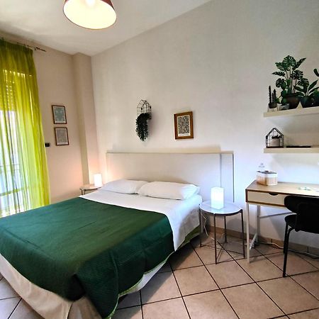 Casa Viola A 900 Mt Dalla Staz. Centrale Pescara Eksteriør bilde